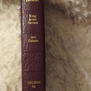 Thomas Nelson publishers Office 611 Kjv Bible Poshmark